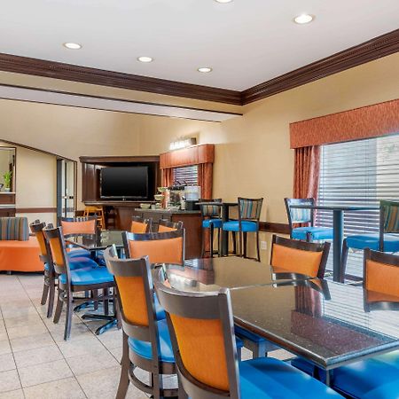 Comfort Inn & Suites Синсинати Екстериор снимка