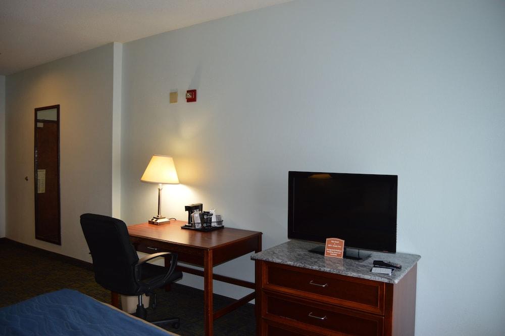 Comfort Inn & Suites Синсинати Екстериор снимка