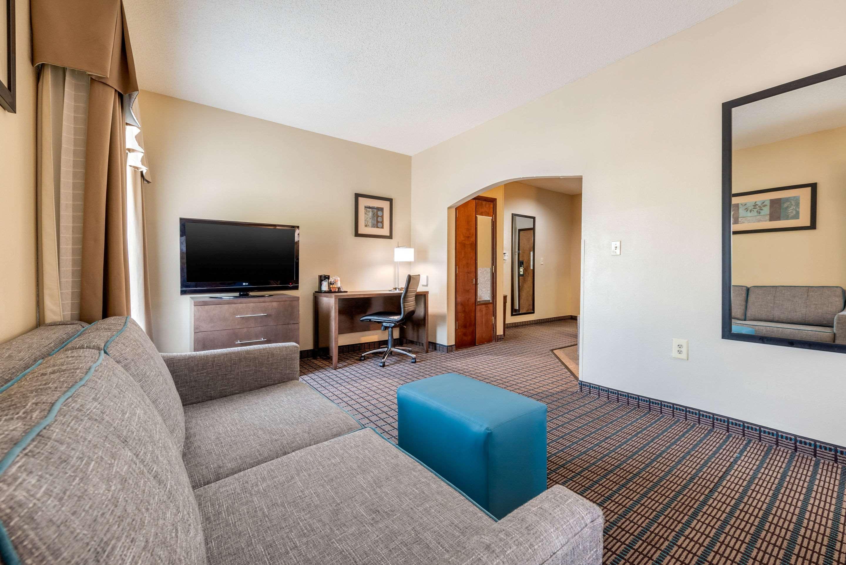 Comfort Inn & Suites Синсинати Екстериор снимка