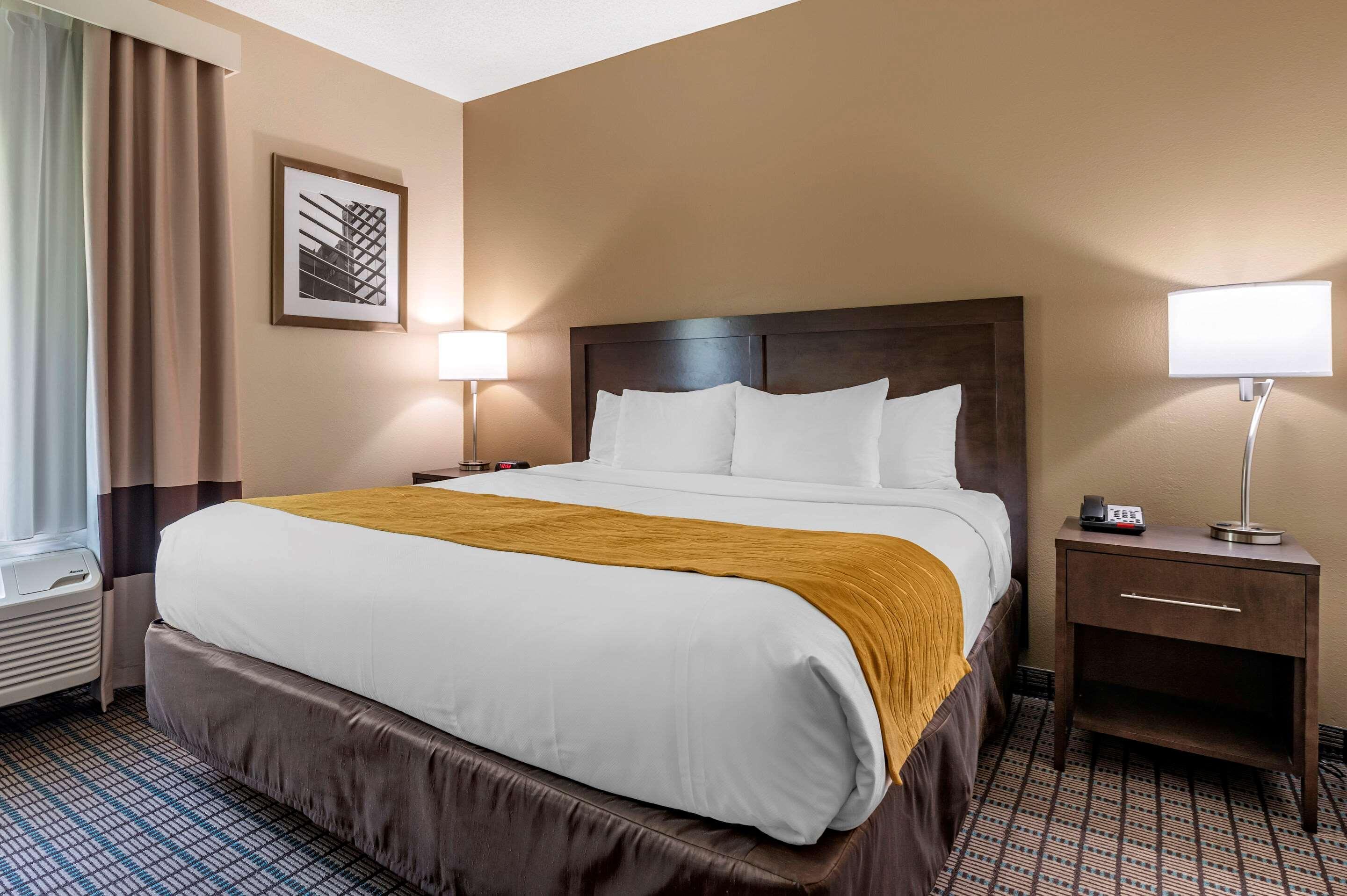 Comfort Inn & Suites Синсинати Екстериор снимка