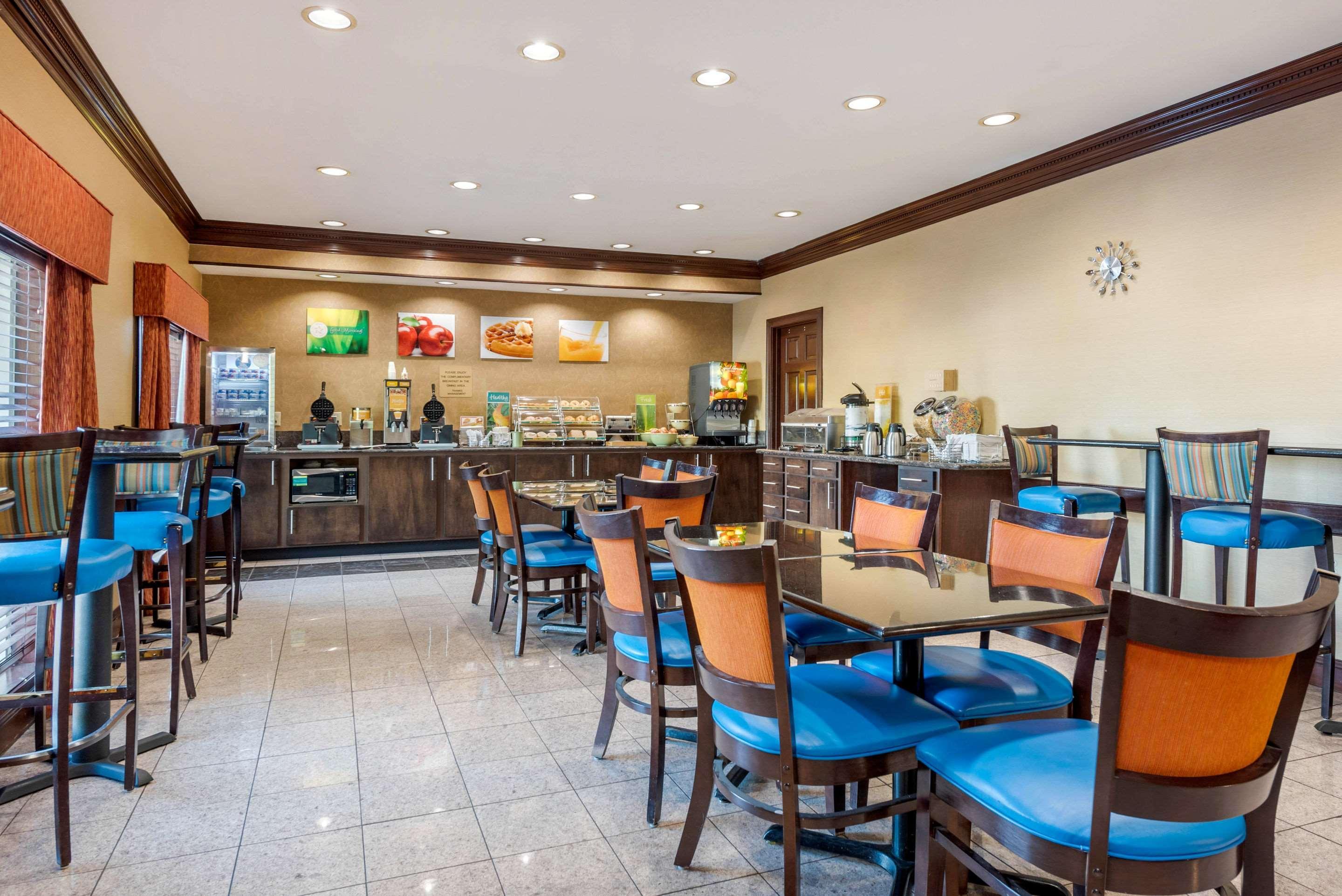 Comfort Inn & Suites Синсинати Екстериор снимка