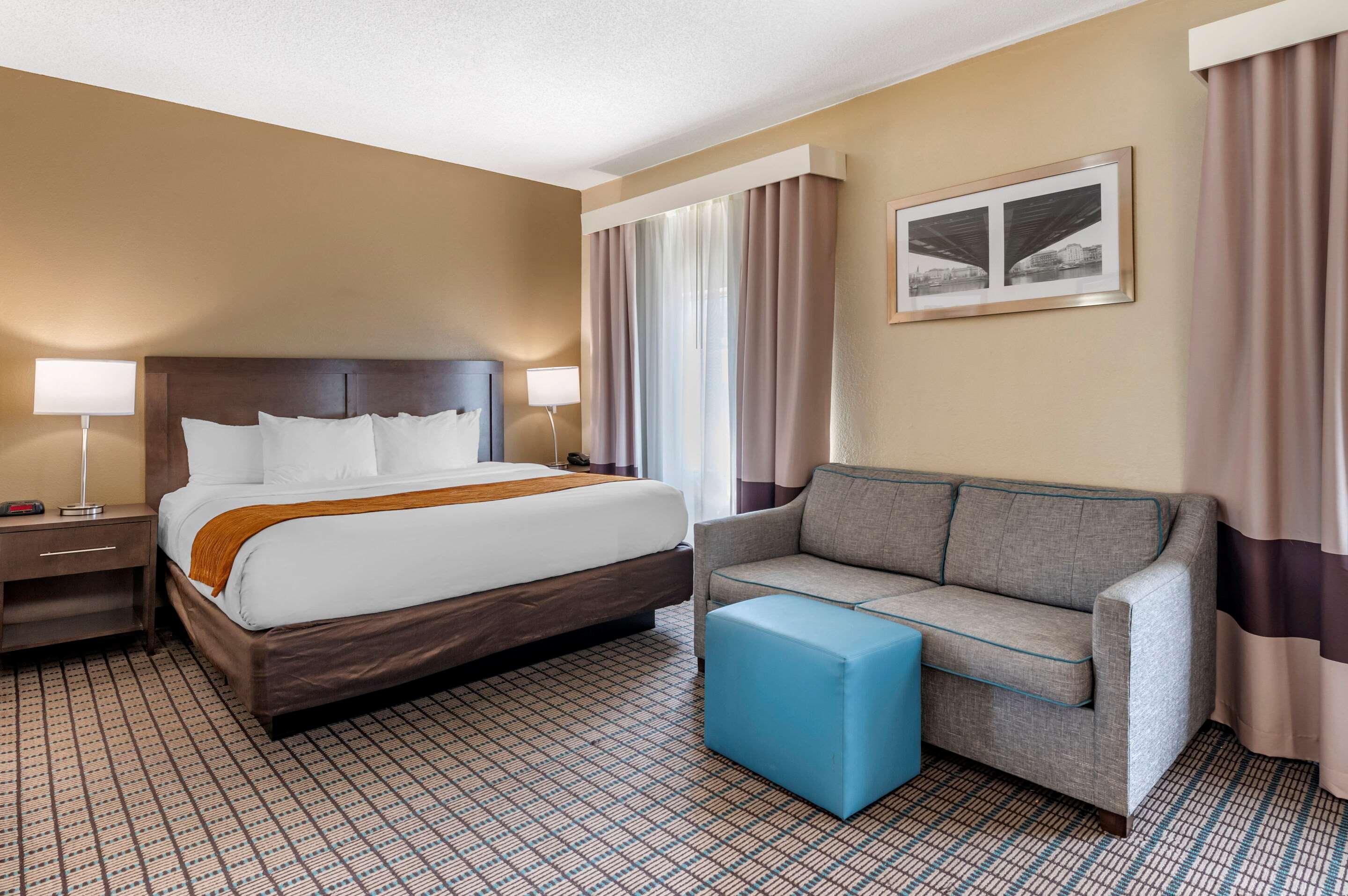 Comfort Inn & Suites Синсинати Екстериор снимка