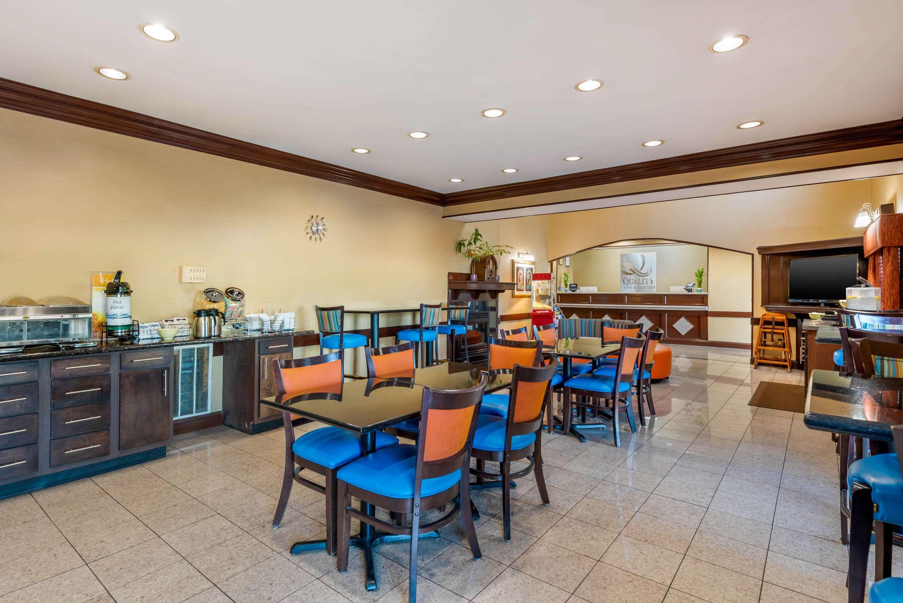Comfort Inn & Suites Синсинати Екстериор снимка
